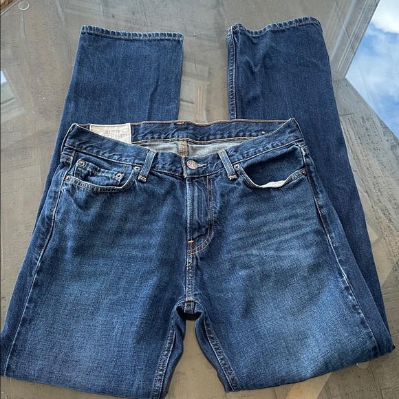 Hollister Classic Straight Dark Blue Denim Jeans. Size 30/32. 100% cotton - Picture 3 of 7